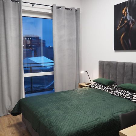 Mercy Apartments A 12 Varşovia Exterior foto